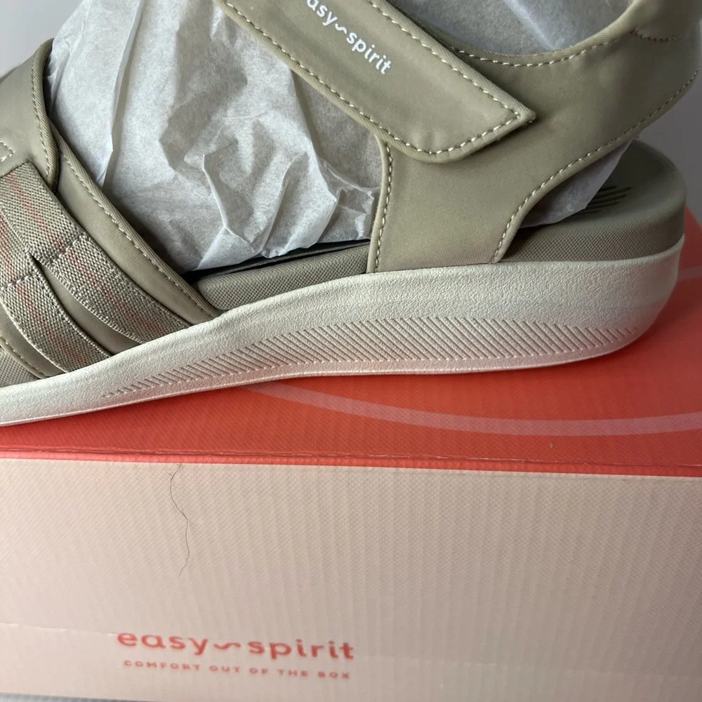 Easy Spirit‎ Webber2 taupe size 11